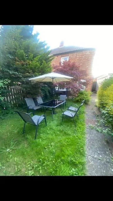 2 Bed Full House With Private Summer Garden Apartment Newcastle upon Tyne United Kingdom